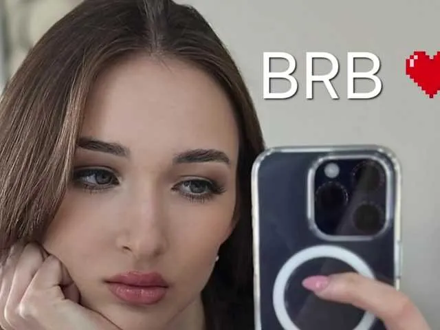 -Vivian- – webcam model profile photo