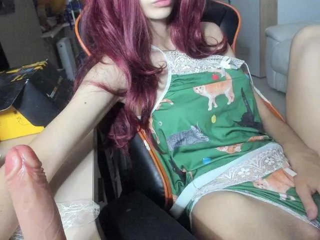 CamDragonic24 – webcam model profile photo