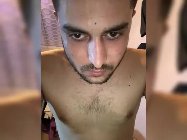 Xzibitzi – webcam model profile photo