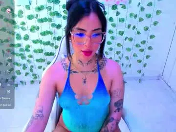 emma_hilton_'s Thumb Image