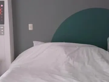 minikunis – webcam model profile photo