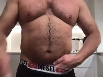 zoomdue – webcam model profile photo