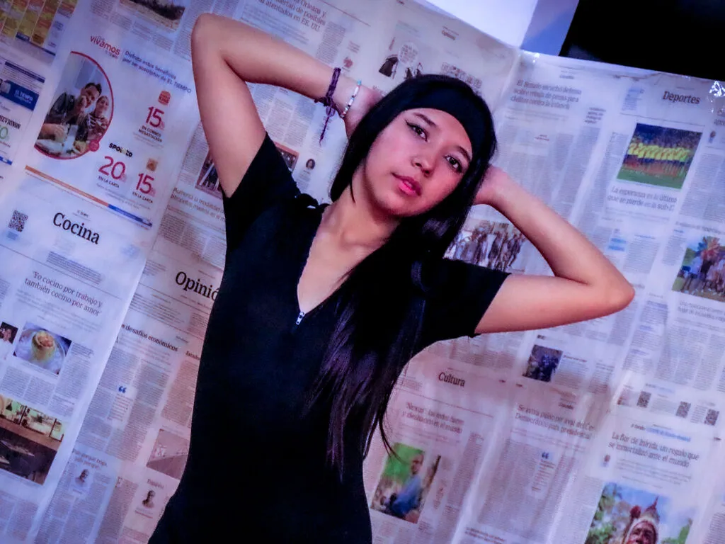 LayraNoir – webcam model profile photo