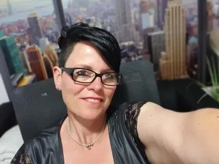 MollySun – webcam model profile photo