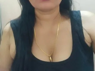 SweetyTara – webcam model profile photo