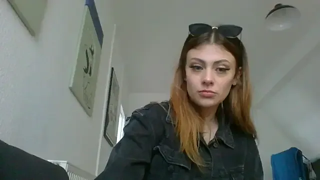 estellebby – webcam model profile photo