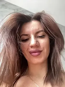 MayaMR – webcam model profile photo