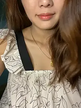 Ri210 – webcam model profile photo