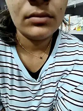 Shruti_Prem – webcam model profile photo